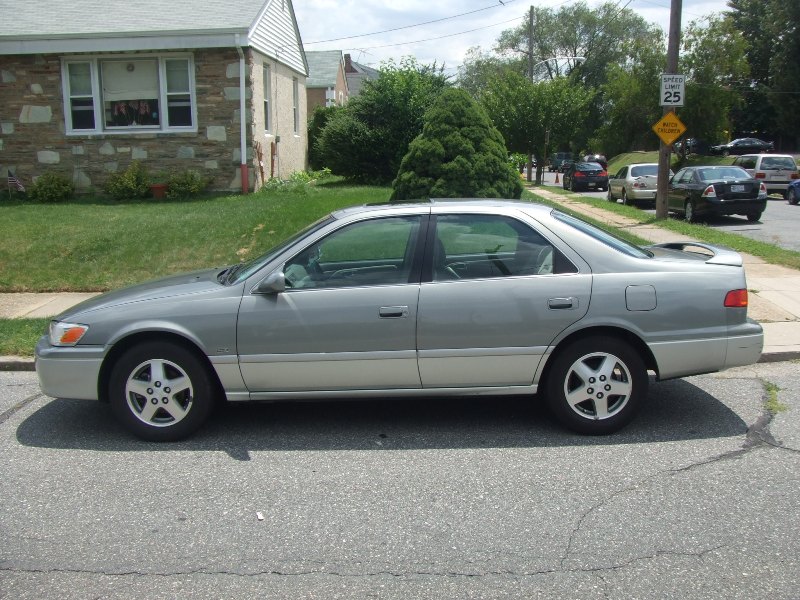 2001 toyota camry two tone #2