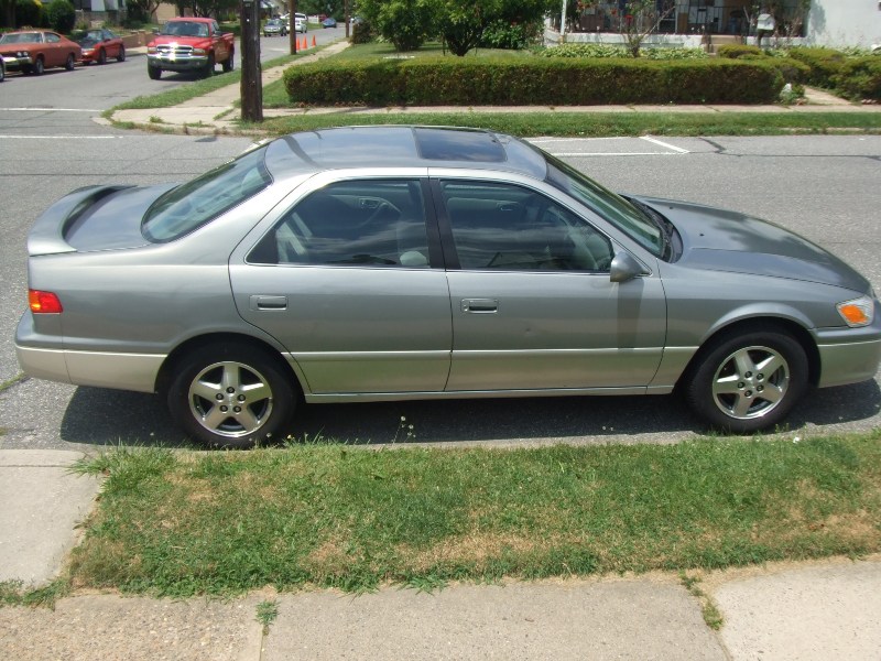 2001 toyota camry two tone #3