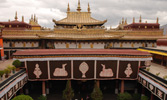 etiquettes in Tibet