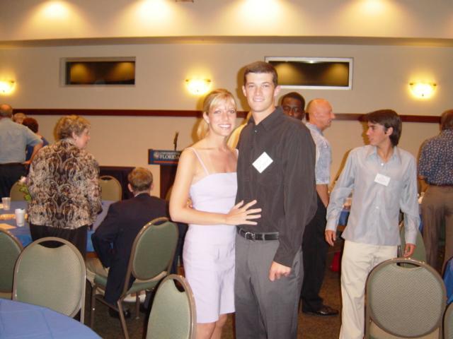 http://plaza.ufl.edu/meghan05/banquet_barbie&ken.JPG